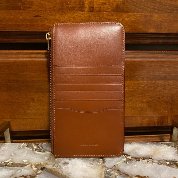 Coach Retail Phone Wallet - Signature - NWOT - Picture 2 of 8